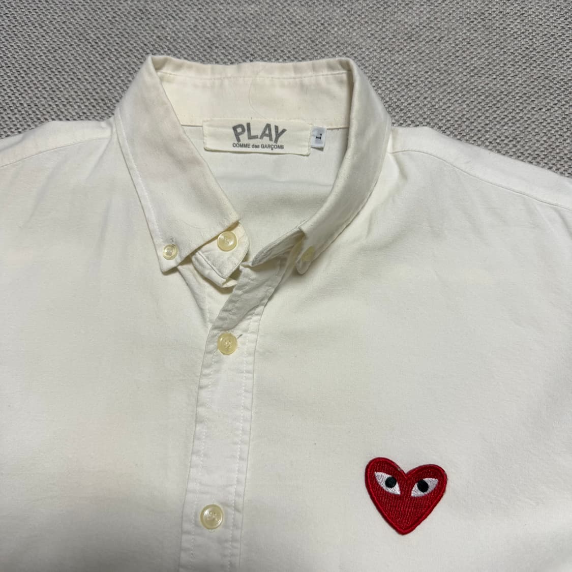 꼼데가르송 레드와펜 셔츠 상품이미지2