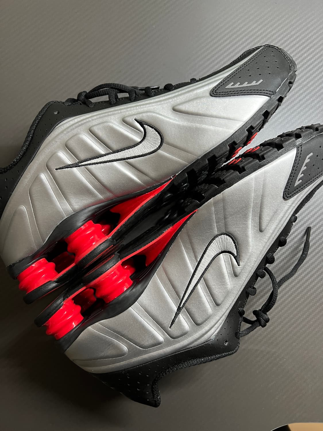 나이키 샥스 R4 메탈릭 실버 290 [새제품] 상품이미지2