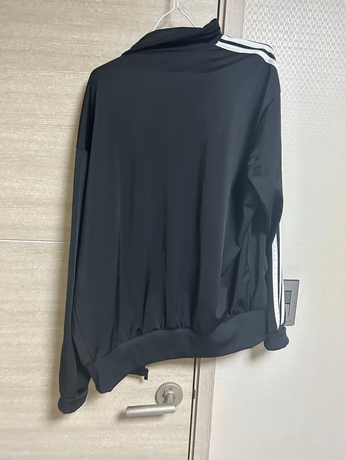 아디다스 블랙 파이어버드 져지m사이즈 입니다 상품이미지2