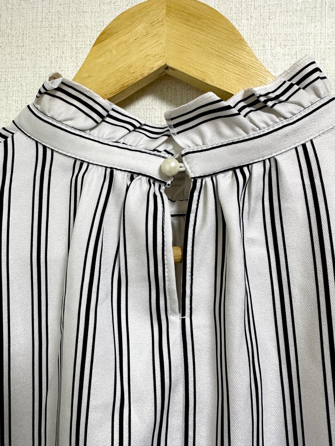 프릴 스트라이프 블라우스 상품이미지5