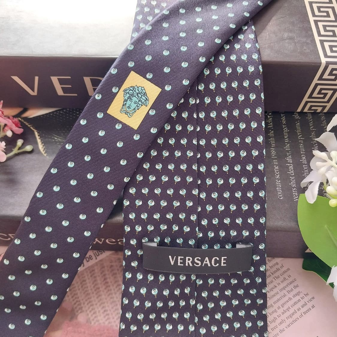 베르사체 실크 메두사 플라워 넥타이 8.9cm A+등급 K1852 상품이미지6
