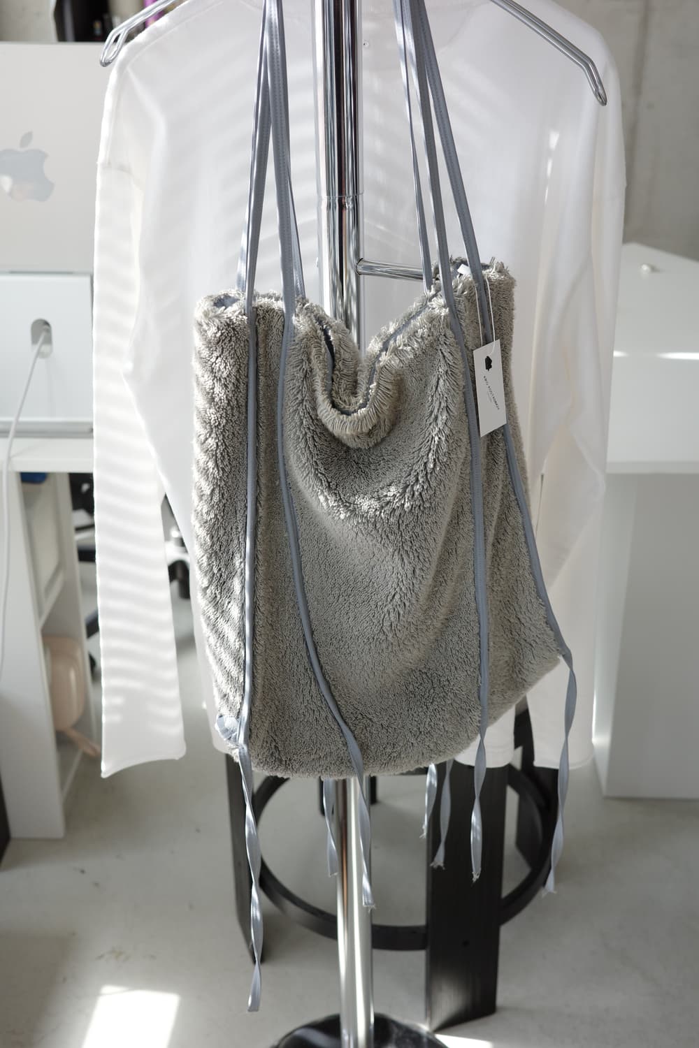 Kiko kostadinov 키코 코스타디노브 maersk 토트백 상품이미지1