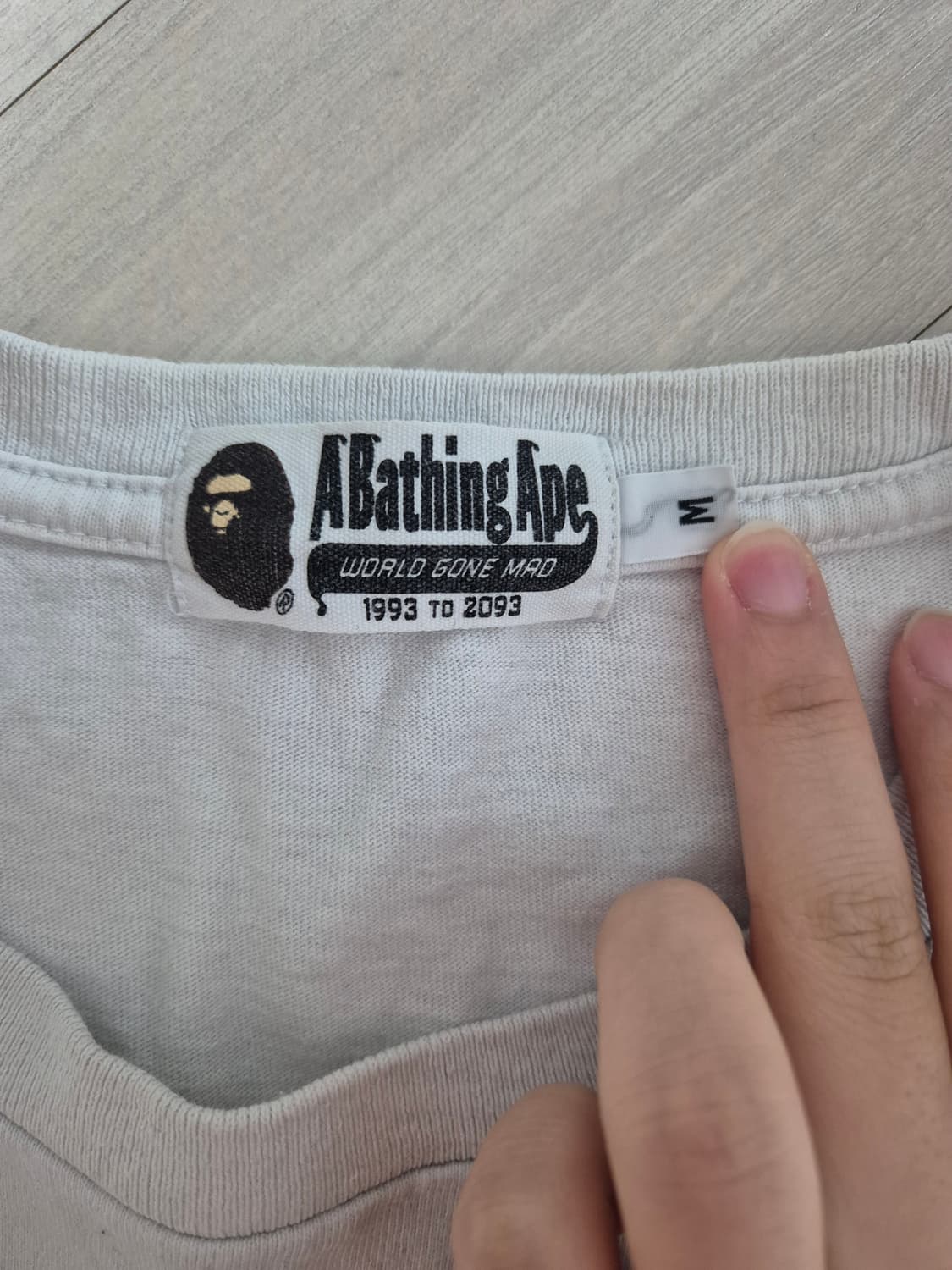 베이프 마일로 모노그램 롱 슬리브 상품이미지2