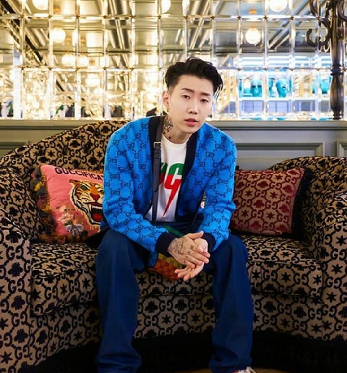 구찌 정품 멀티 로고 가디건 XL 상품이미지8