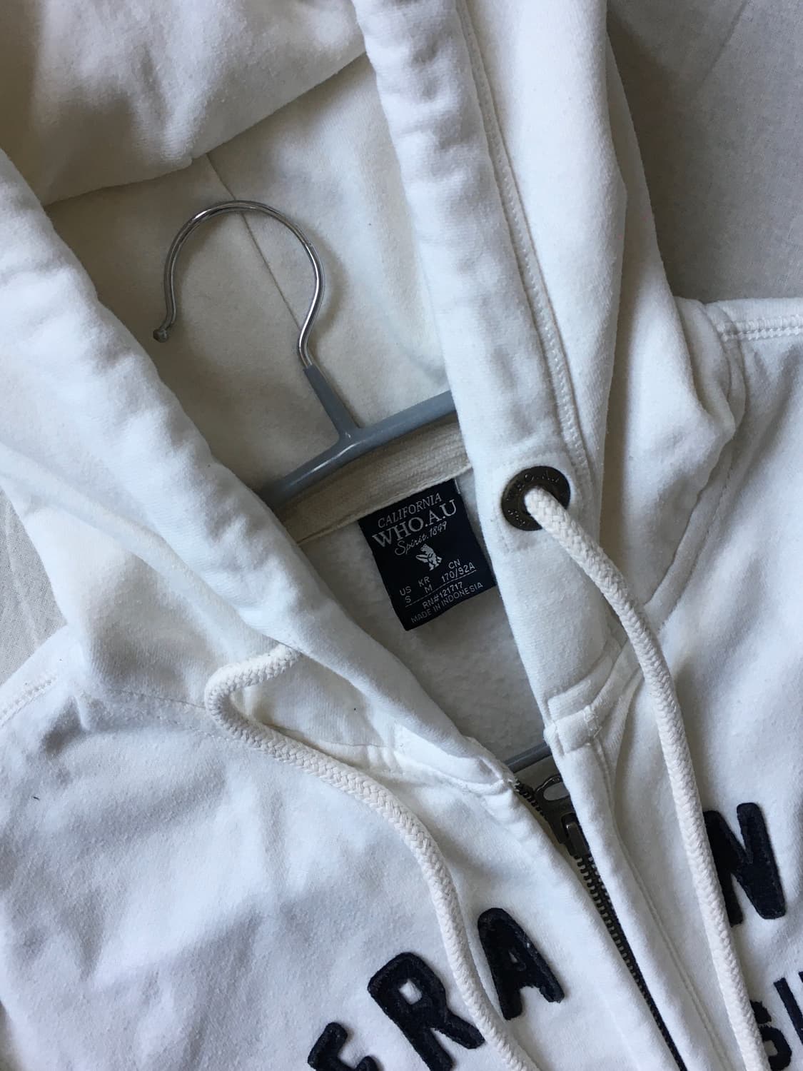 후아유 스펠자수 후드집업 상품이미지4