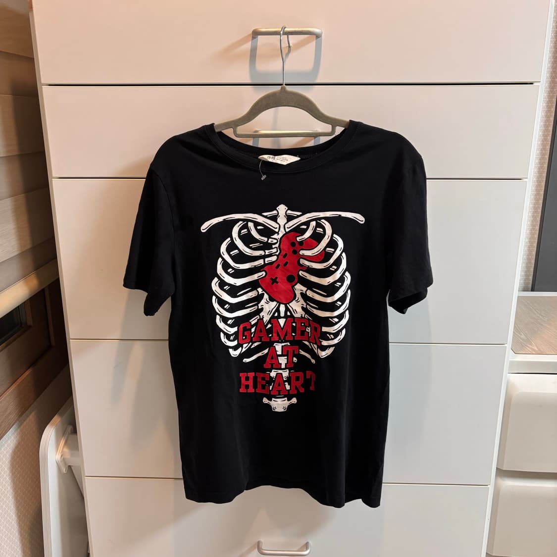 H&M 빈티지 블랙 해골 게임 반팔티 상품이미지2