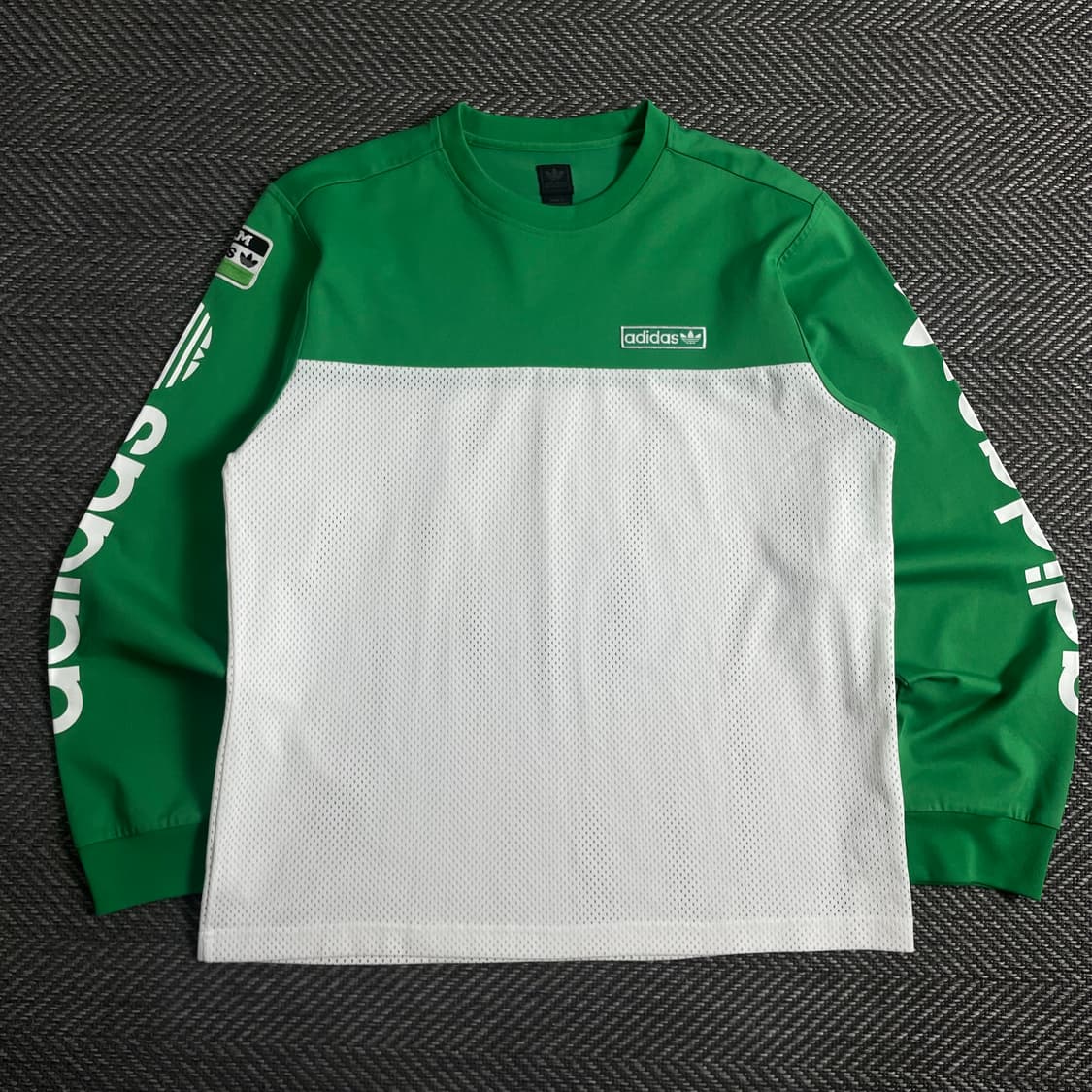 아디다스 올드스쿨 스펠로고 메쉬 트레이닝 탑o 3939 상품이미지1