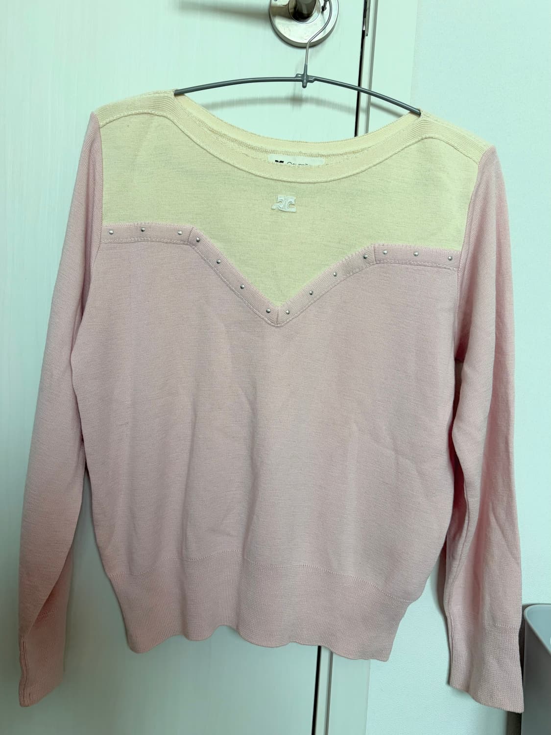 꾸레쥬 니트 상품이미지1