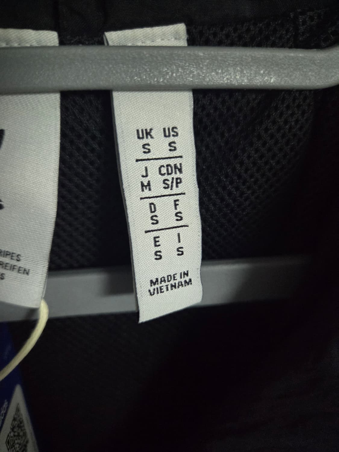 아디다스 오리지널 24 -25  독일 택채 미사용 바람막이 상품이미지5