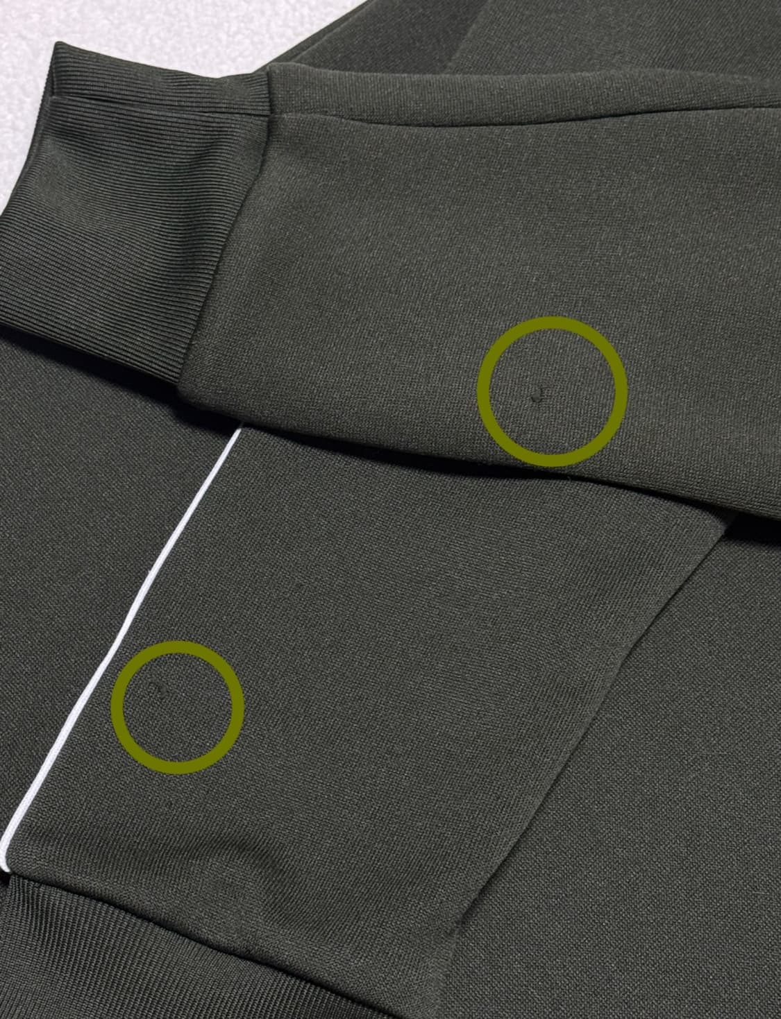 아디다스 딥카키 맨투맨 상품이미지7