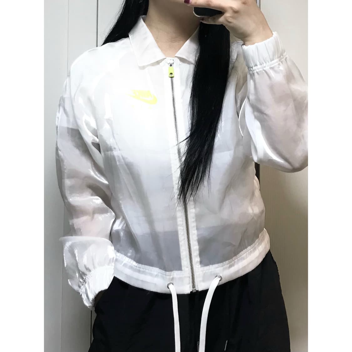 나이키 트레이닝 바람막이 크롭 S 상품이미지1