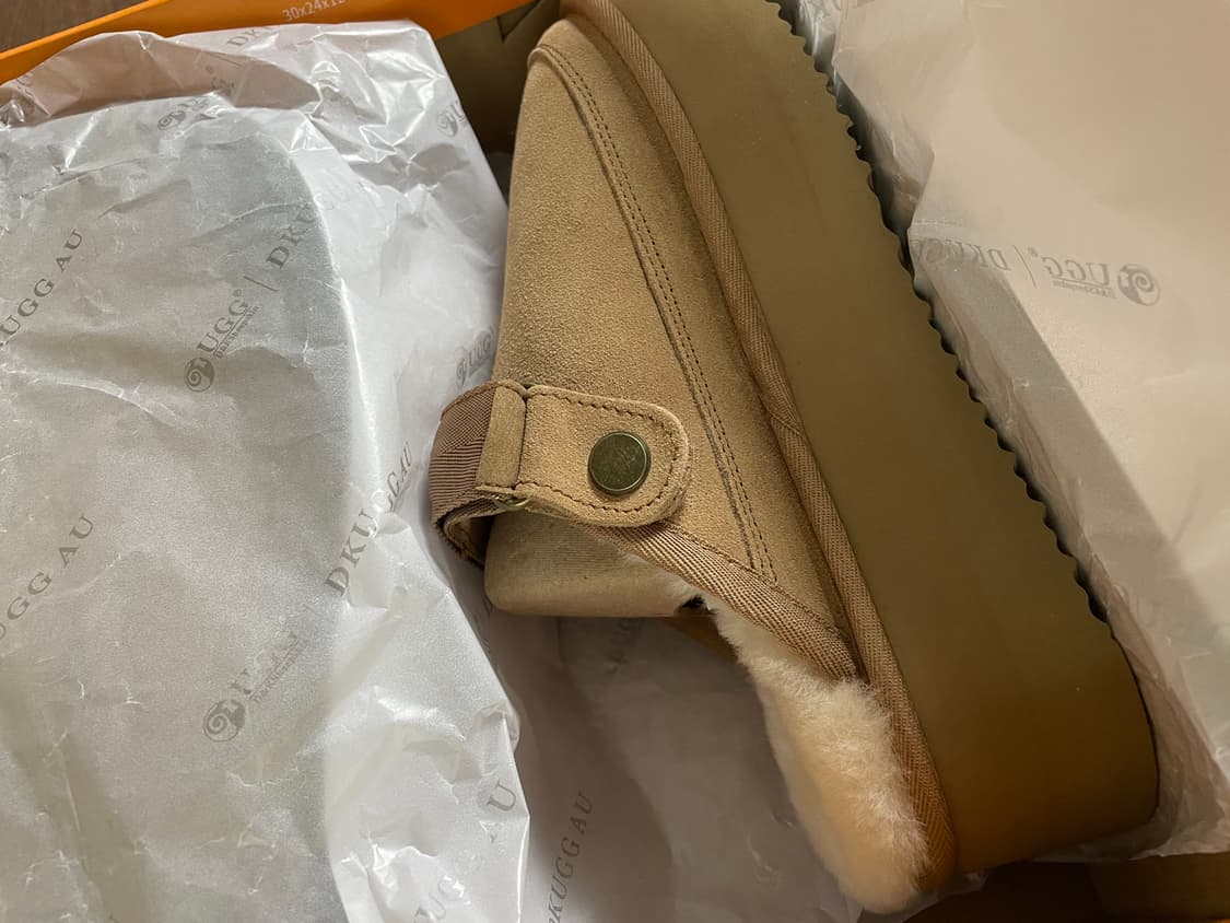 UGG D&K Sheepskin Sarine 클로그 새상품 상품이미지2