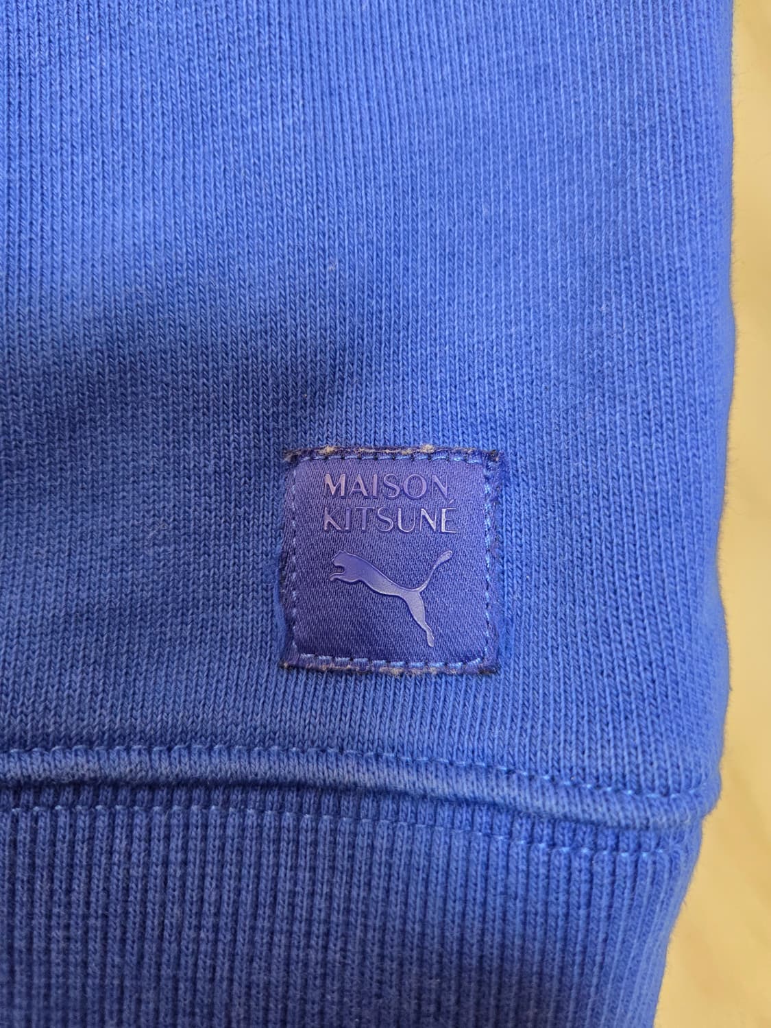 푸마 X 메종키츠네 로얄블루 크루넥 스웻셔츠 상품이미지6