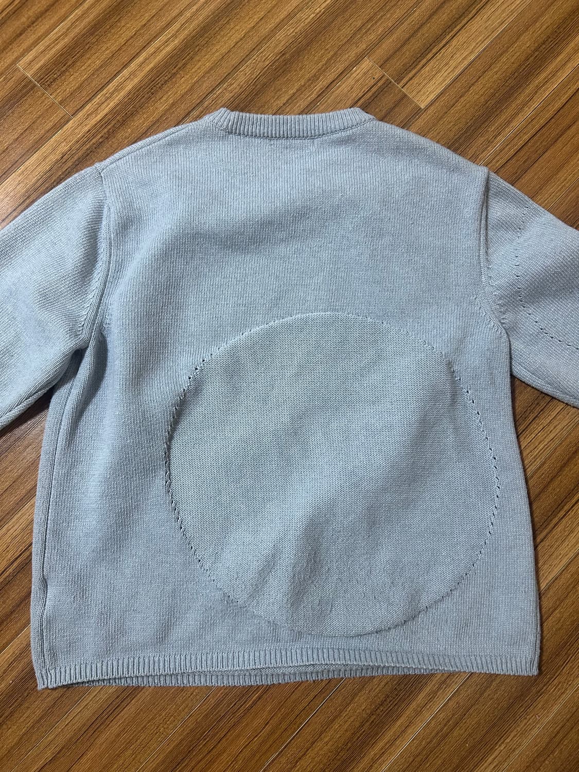 월드와일무브먼트 니트 상품이미지6