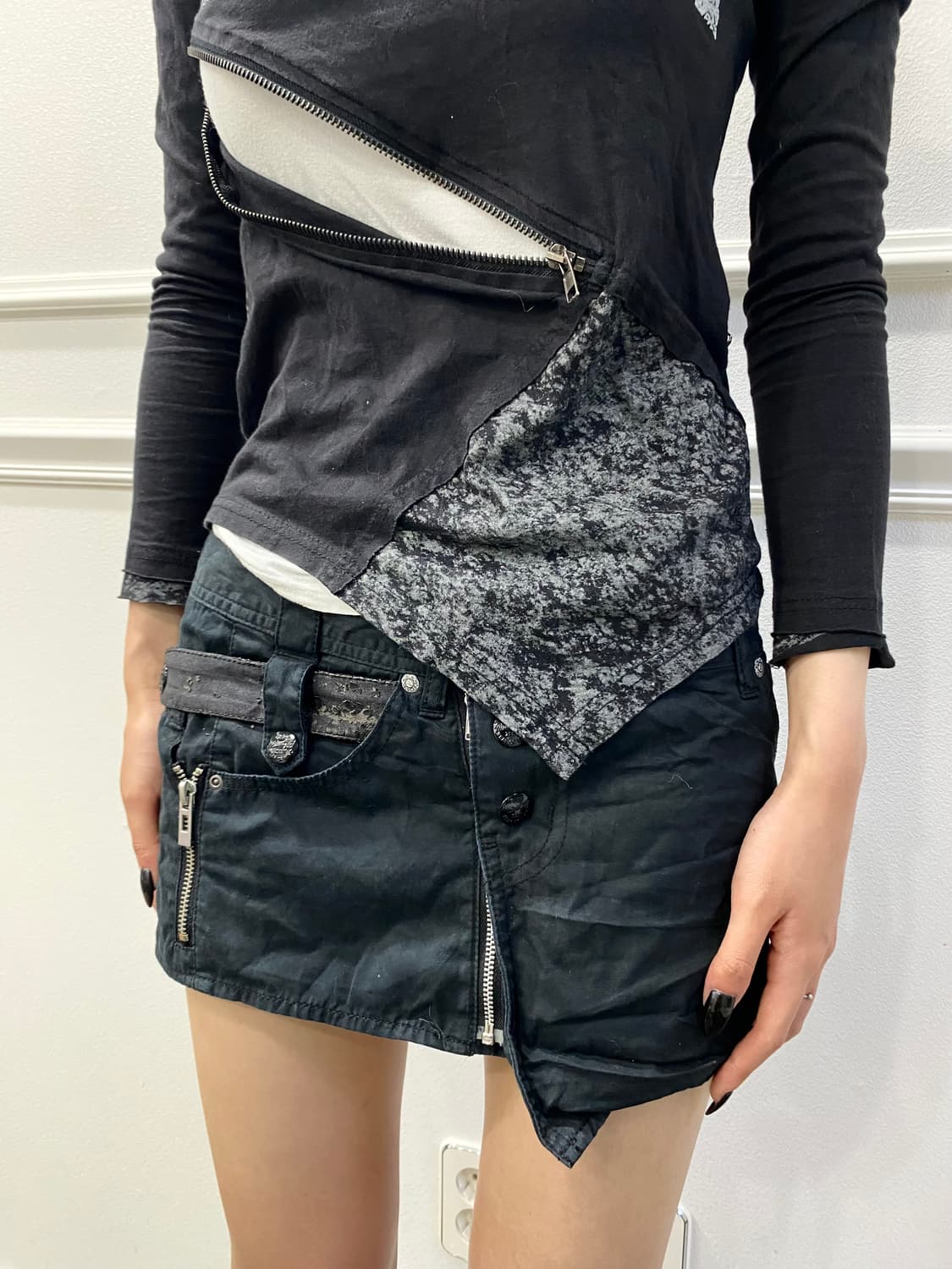 00’s Black Zip Detail Short Skirts 상품이미지8
