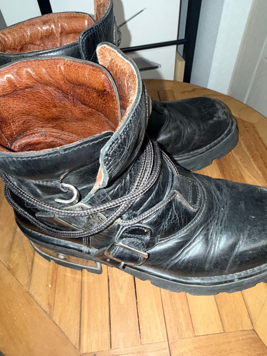 뉴락 부츠 280 사이즈 판매합니다 상품이미지4