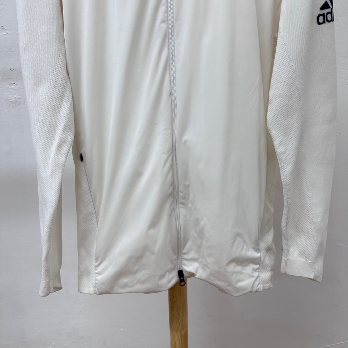 아디다스 adidas 화이트 니트 집업 자켓 J22 상품이미지3