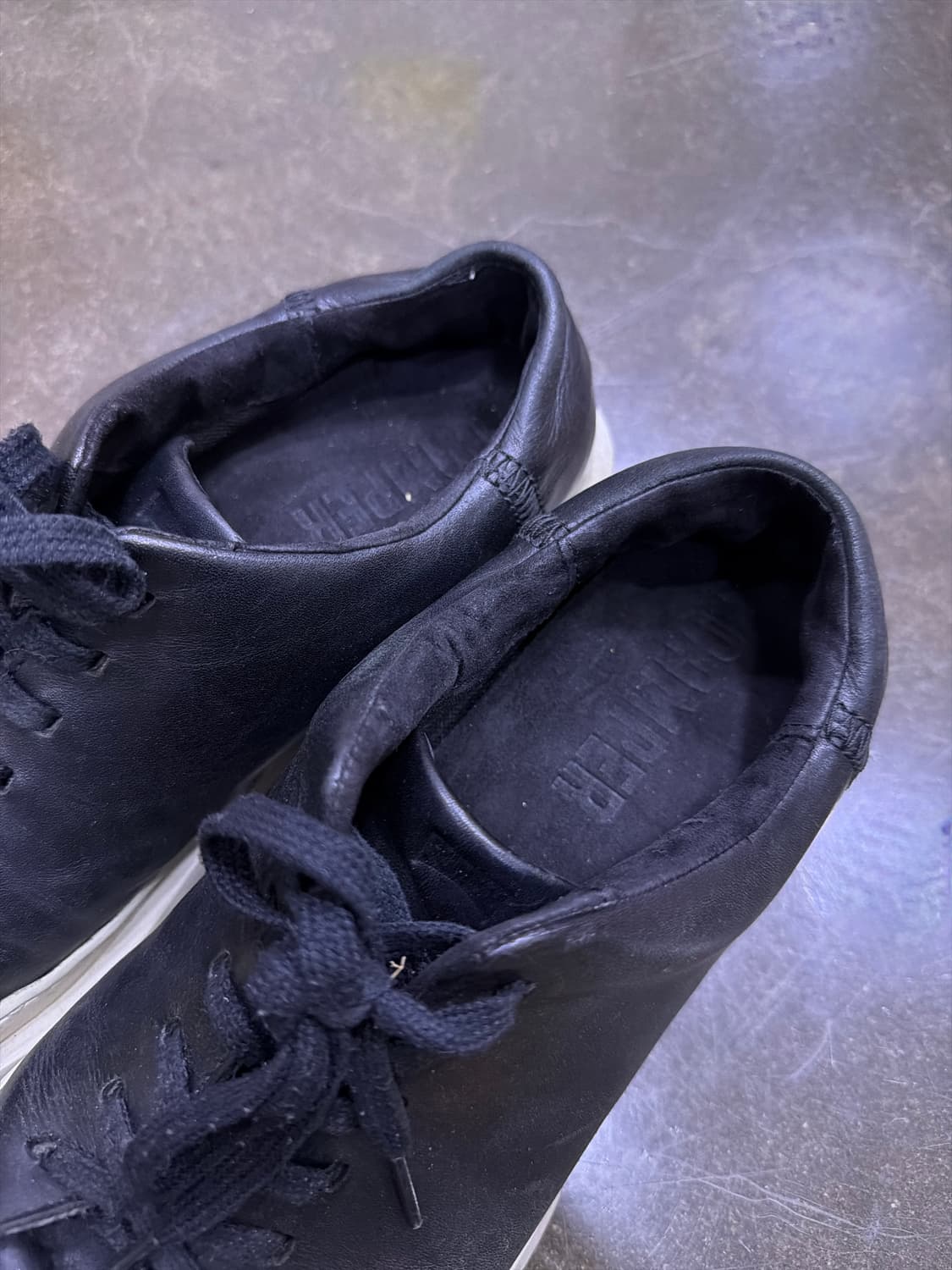 캠퍼 블루투스 블랙 화이트 스니커즈 슈즈 42(270) 상품이미지5