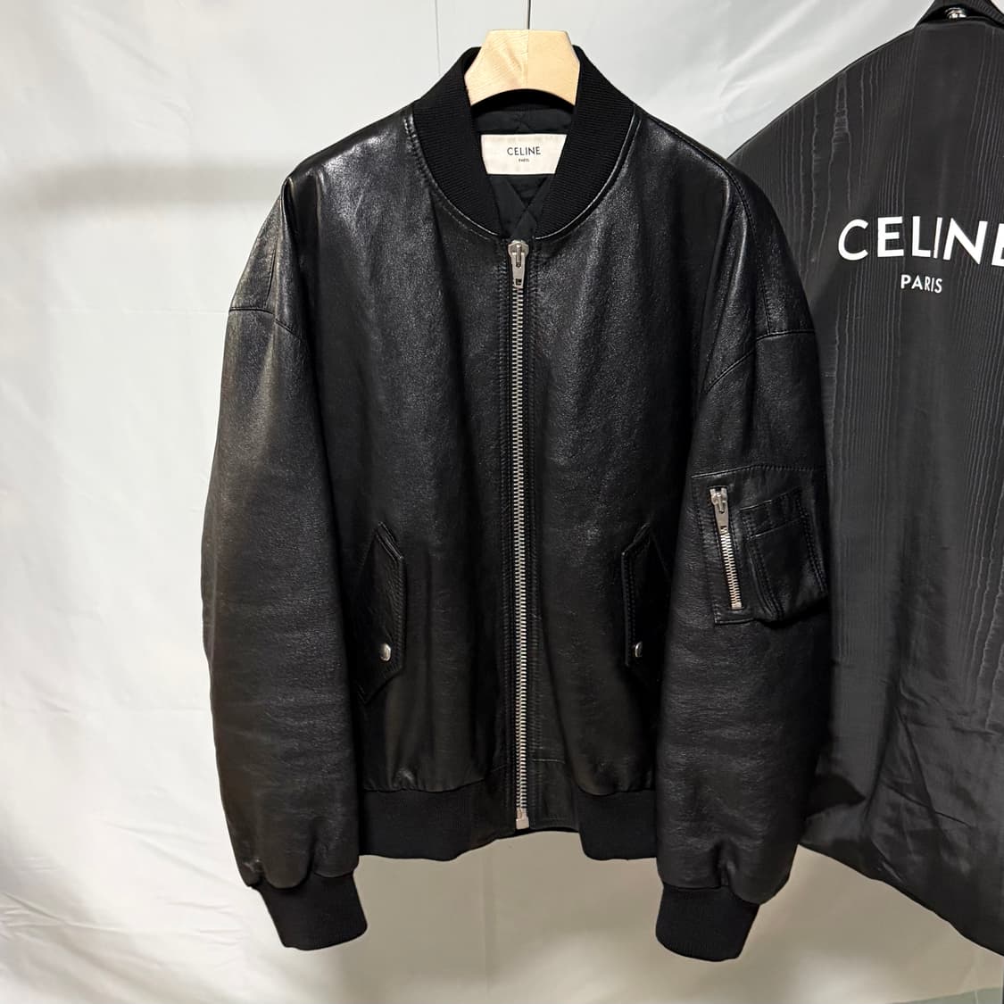 [S+급/48] 셀린느 백로고 스터드 레더 가죽 자켓 블랙 상품이미지3