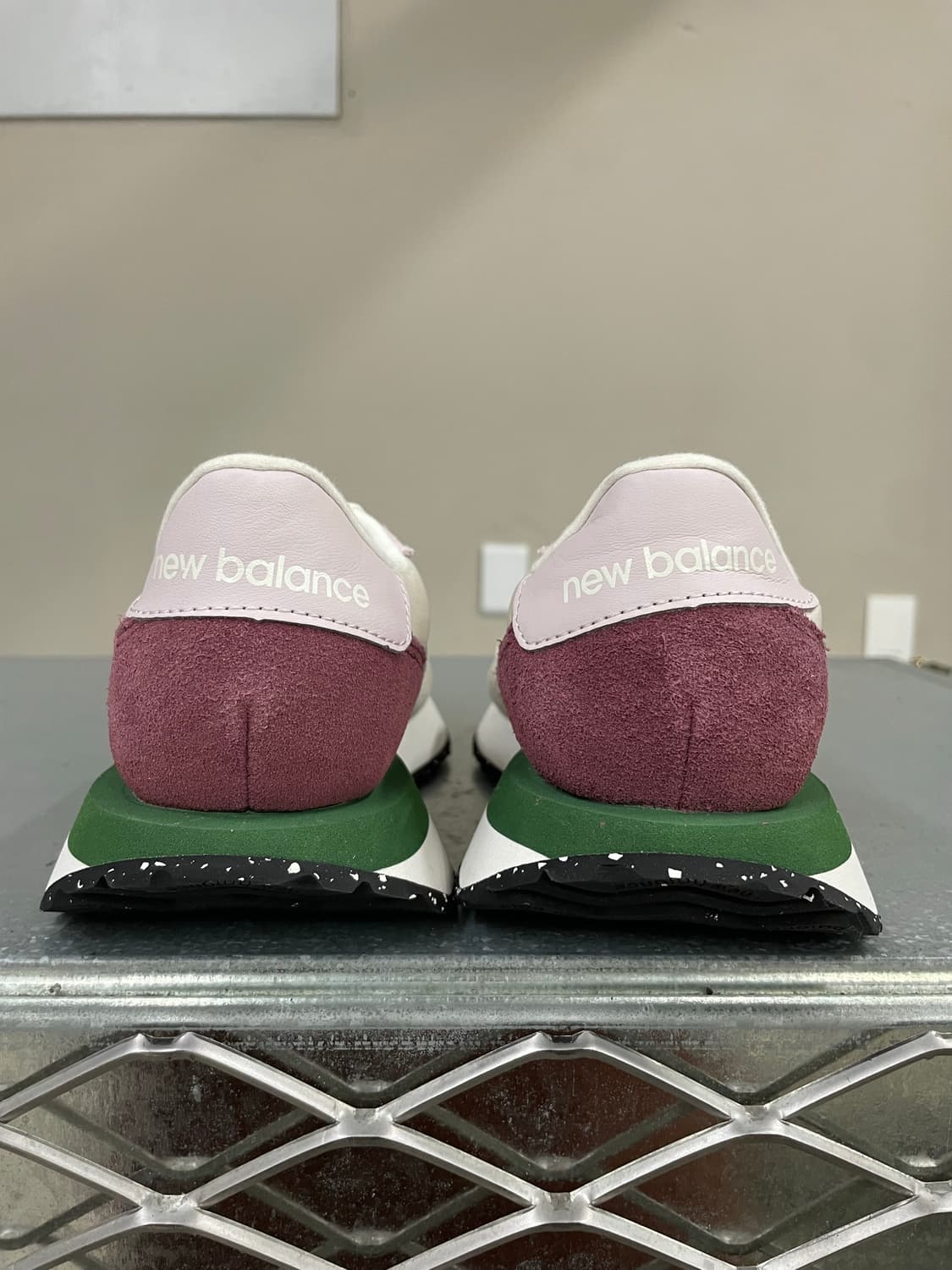 뉴발란스 237 버건디 그린 230 상품이미지3