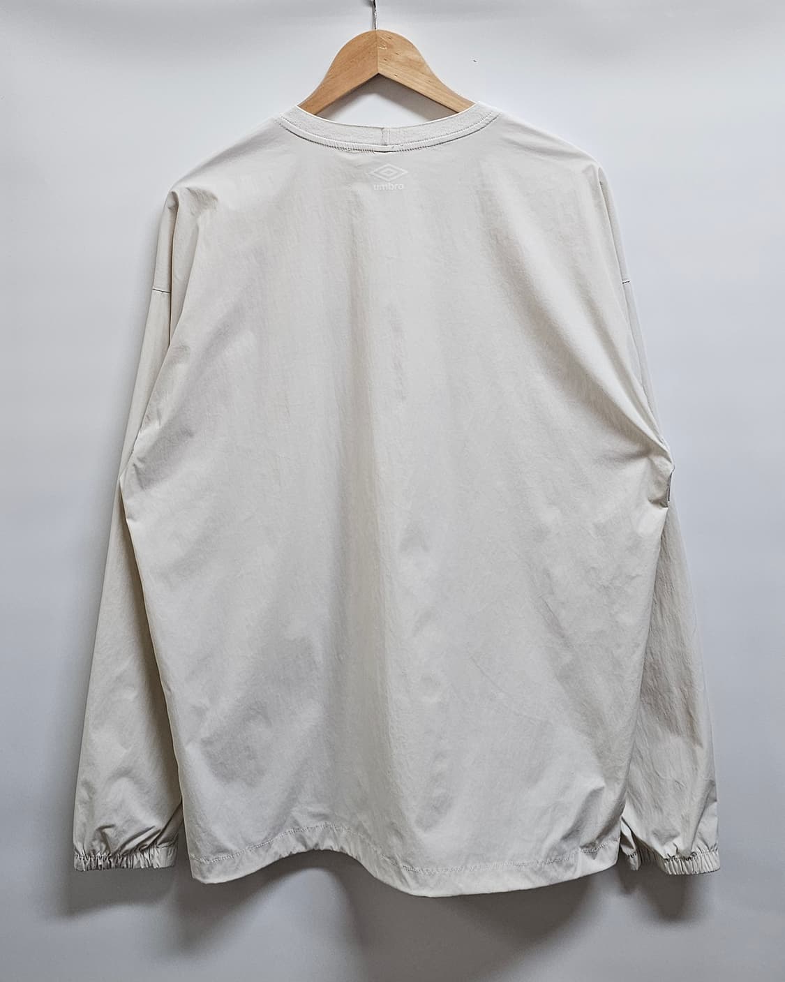 엄브로 바람막이 맨투맨 100 상품이미지2