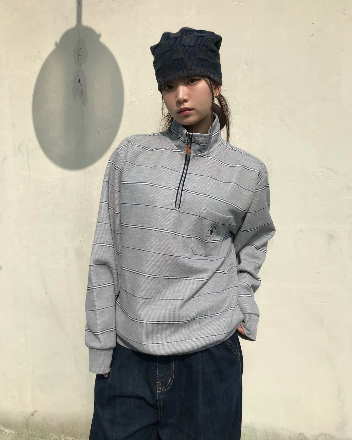 그레이 스트라이프 하프 집업 티셔츠  상품이미지1