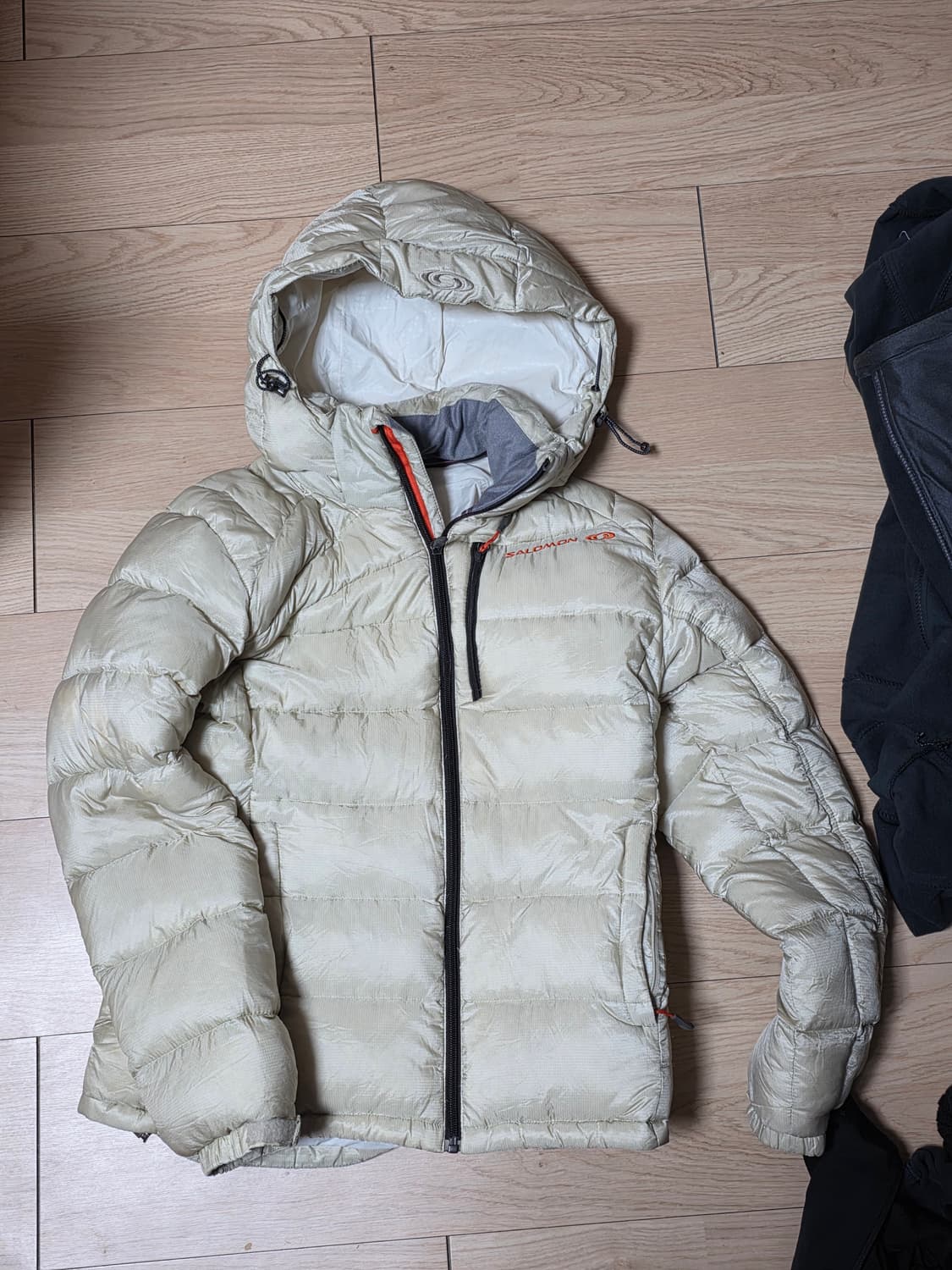 살로몬 덕다운 아이보리 패딩 m 상품이미지1