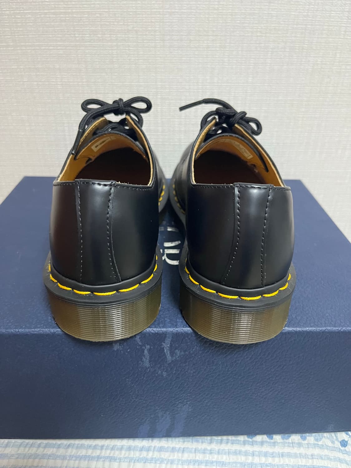 닥터마틴1461 3홀 스무스 38(240)사이즈 블랙 상품이미지4