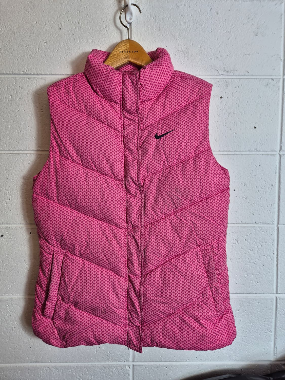 80)나이키 여성 핑크 패턴 패딩 조끼 상품이미지1
