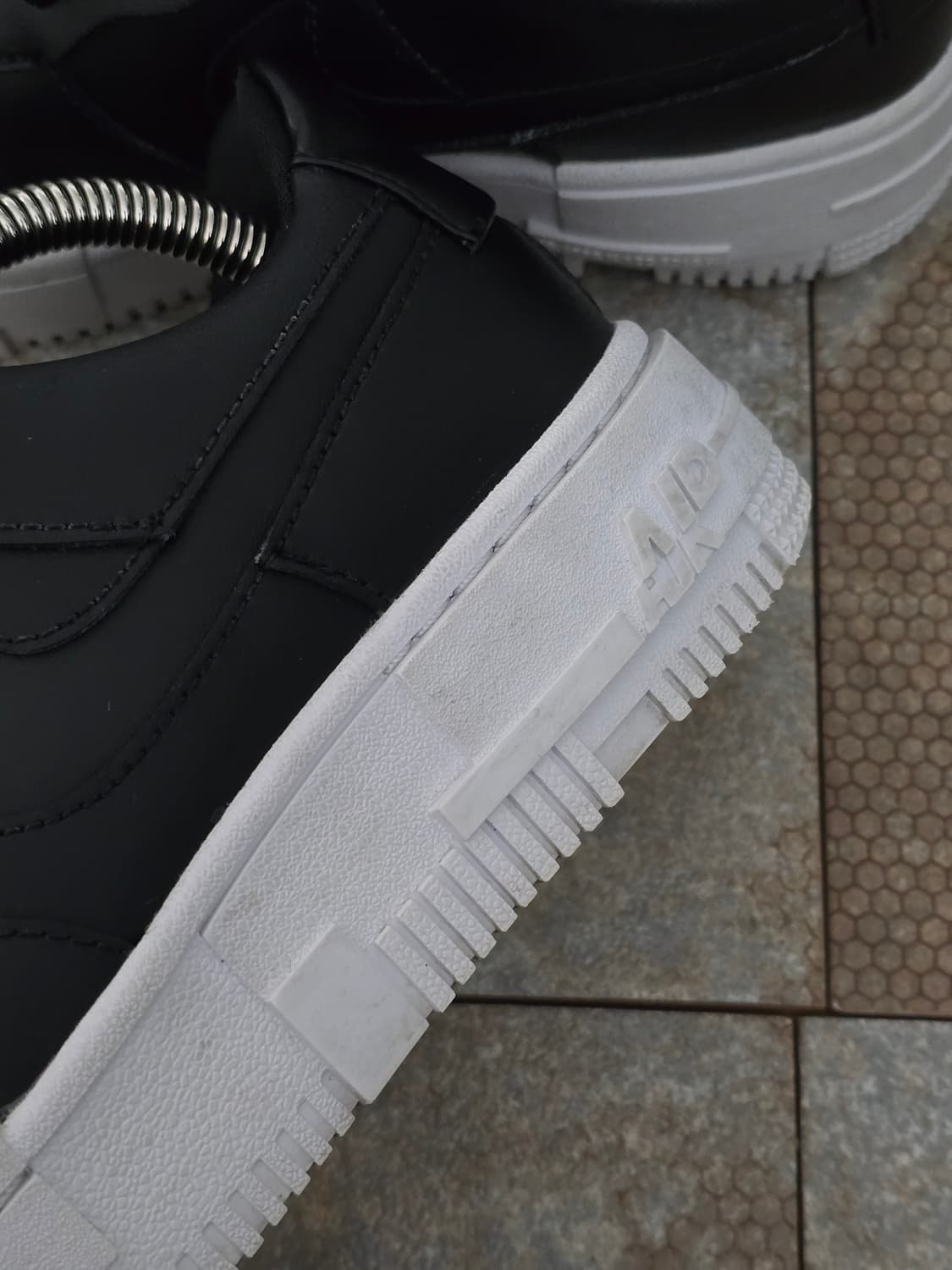 (230)나이키 에어포스 1 픽셀 검흰  상품이미지4