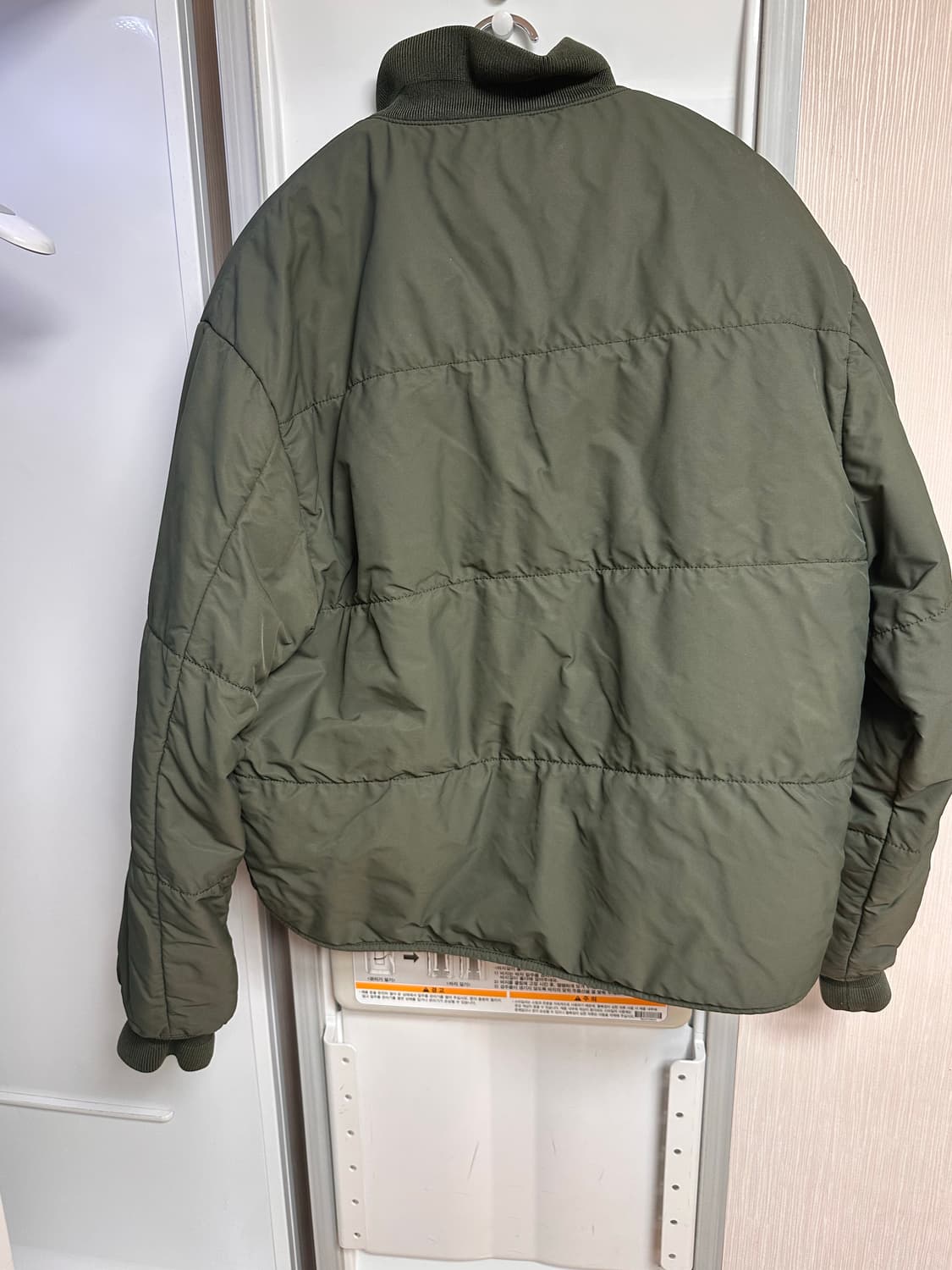 이지 시즌 3 푸퍼 봄버 상품이미지2