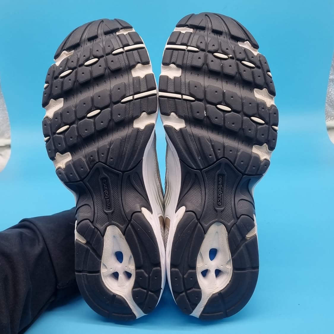 oo 뉴발란스 530 남성운동화285 상품이미지3