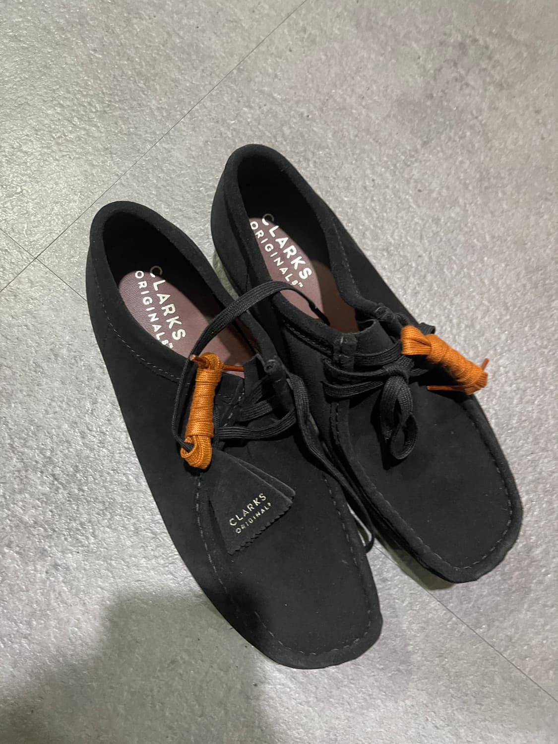 클락스 왈라비 블랙 스웨이드 상품이미지5