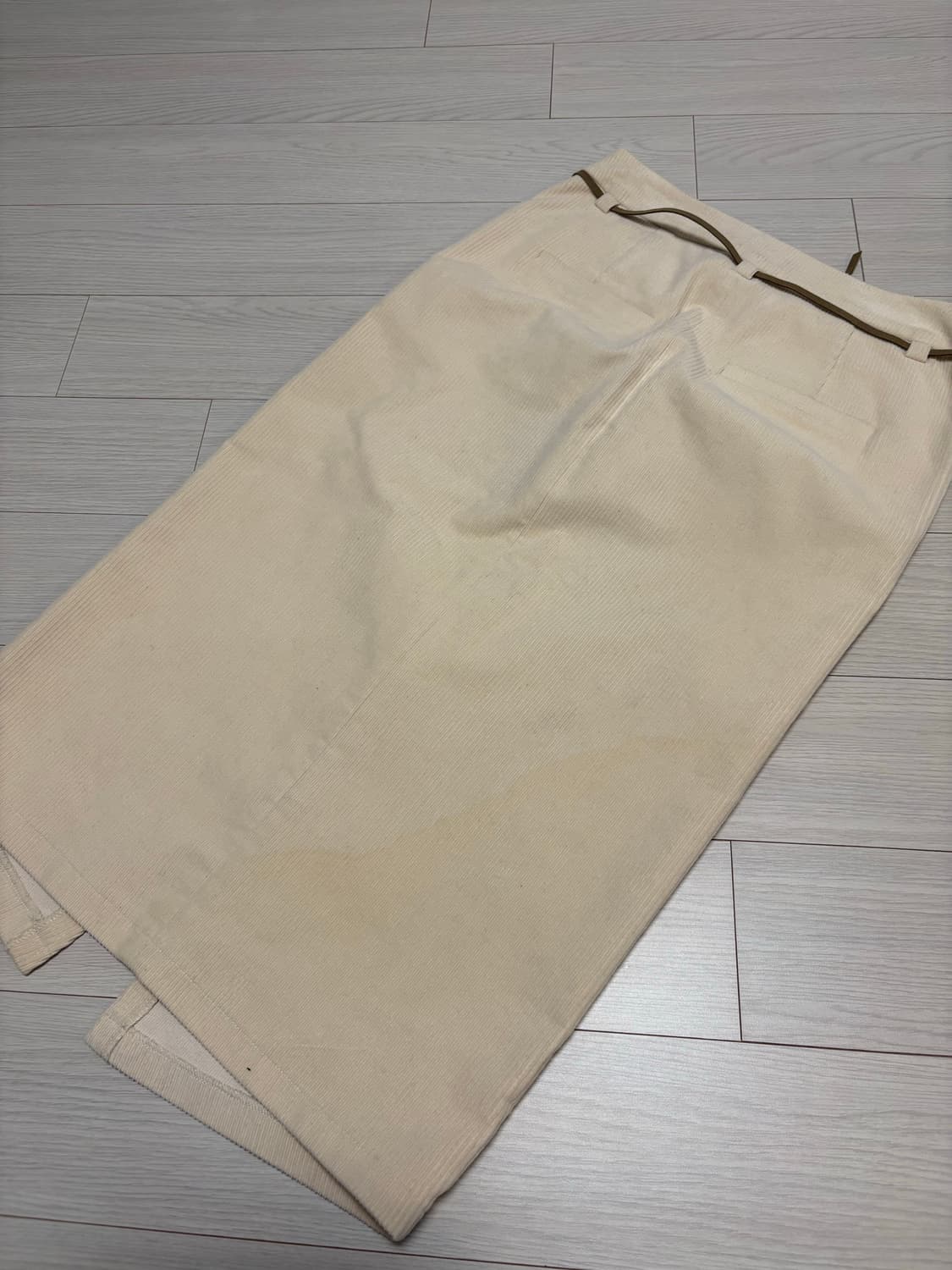 베네통 코듀로이 롱 스커트 베이지 44사이즈 상품이미지3