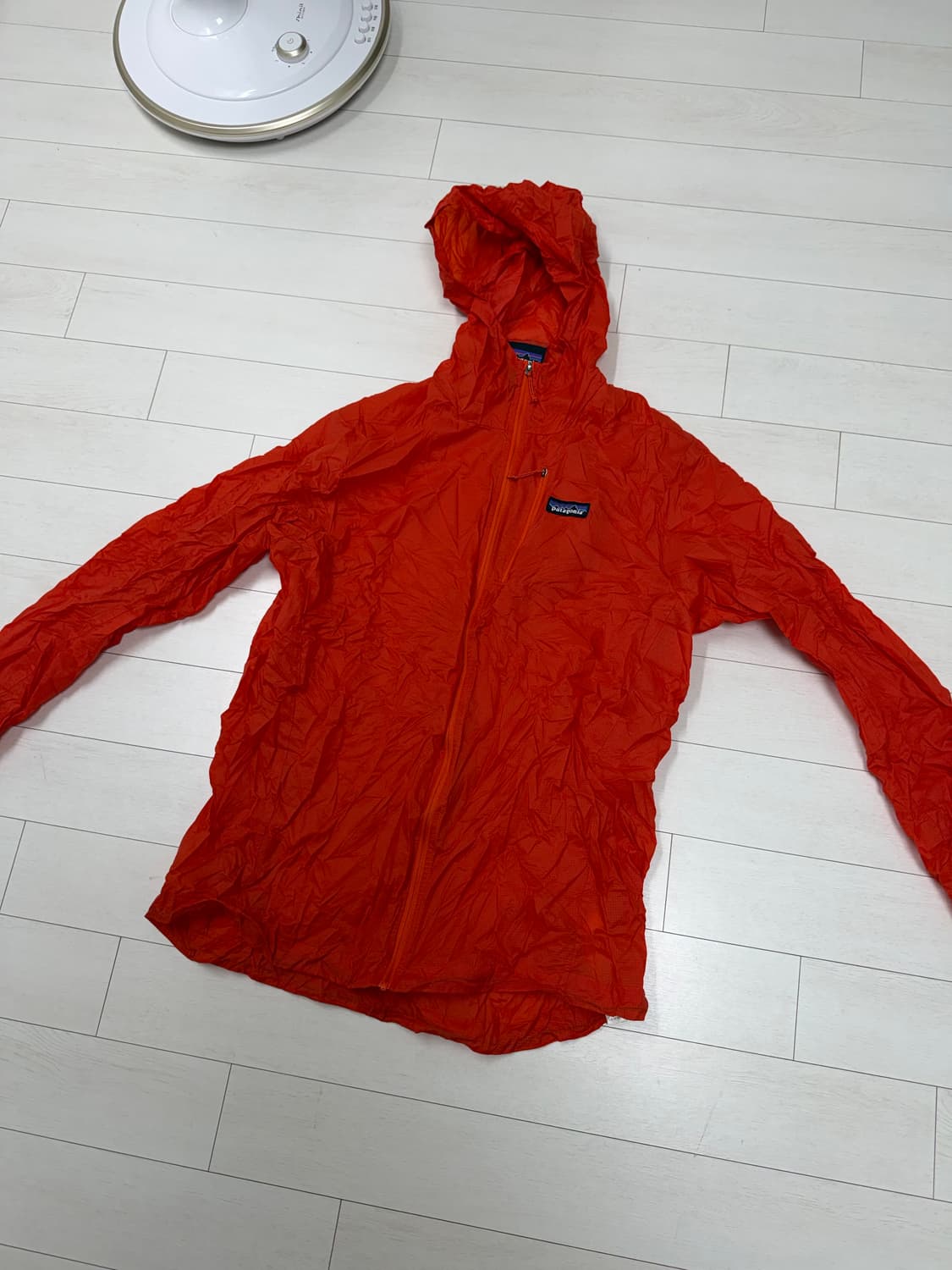 파타고니아 후디니 L 사이즈   이번년도 시즌 제품  상태 9.9/10  상품이미지1