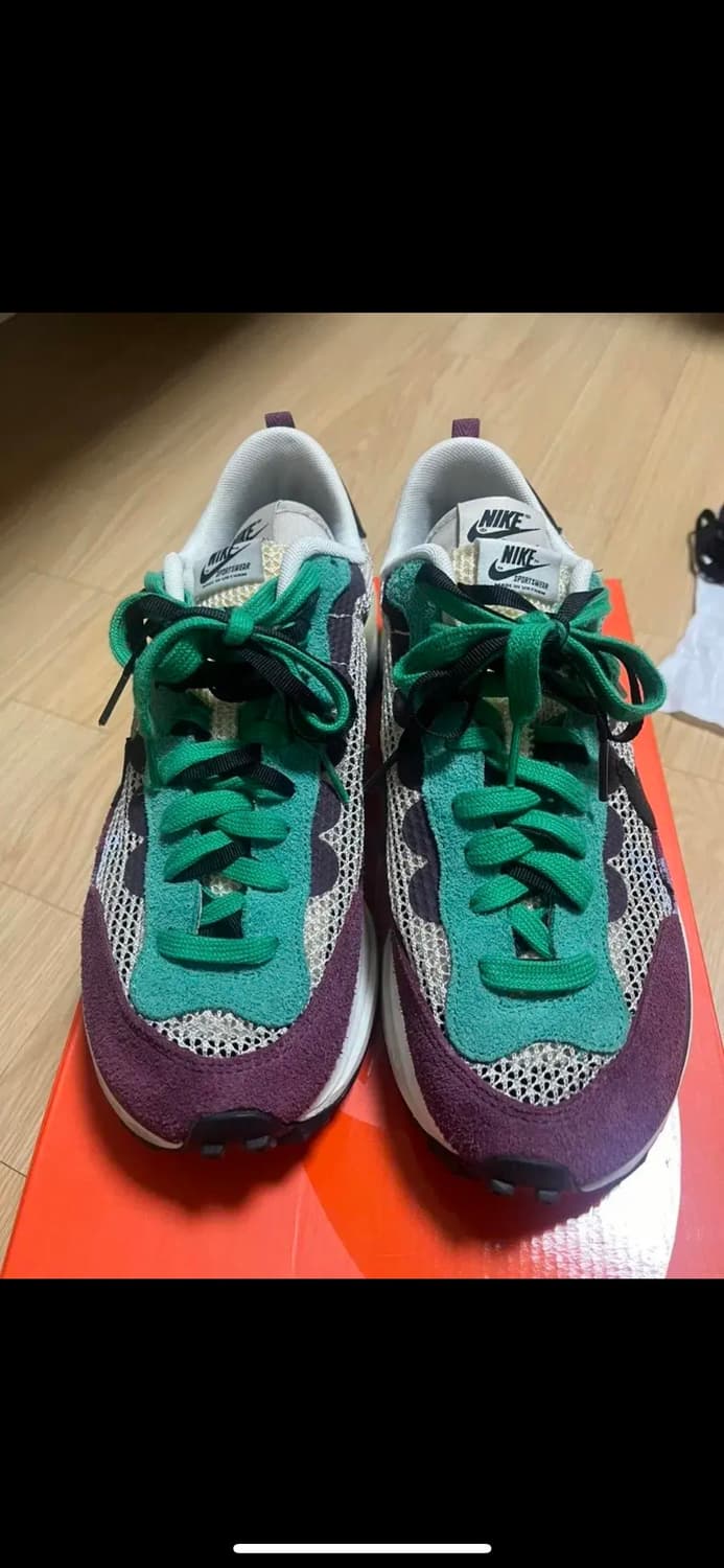 (풀박) 나이키 베이퍼 사카이와플 265 빌런레드 팝니다. 상품이미지1