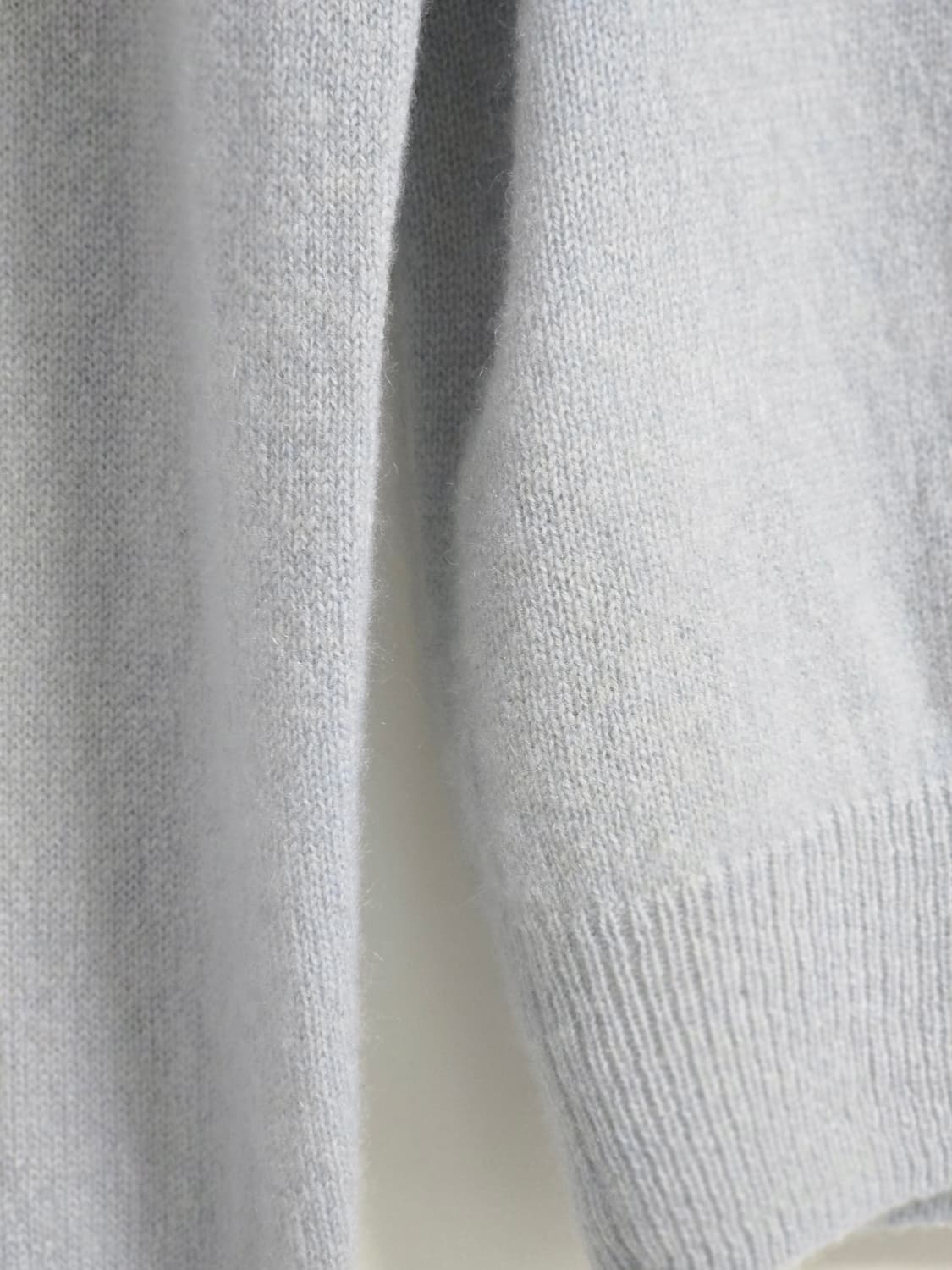 로엠 roem 캐시미어100 가디건 하늘색 상품이미지4