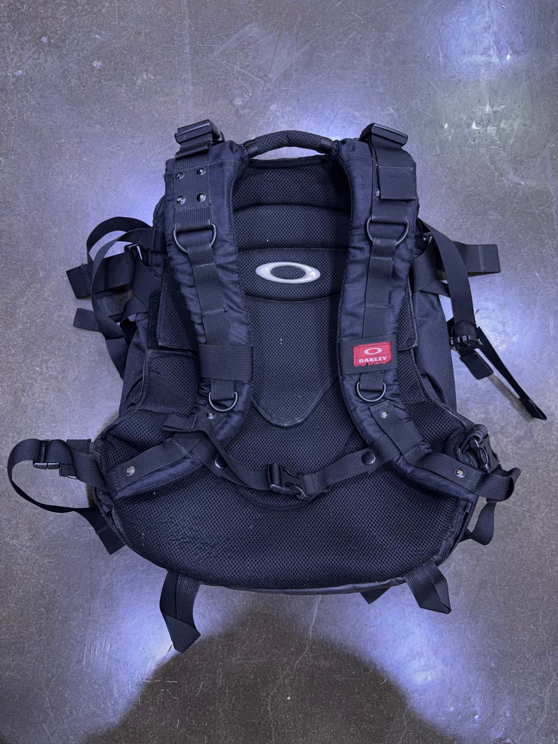 오클리 택티컬 멀티 유틸리티 백팩 블랙 상품이미지2