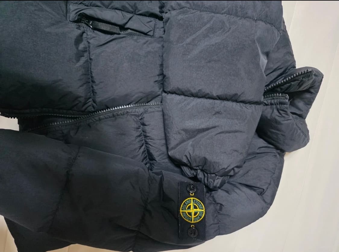 스톤아일랜드 블랙 다운 재킷 116 (6Y) 상품이미지4