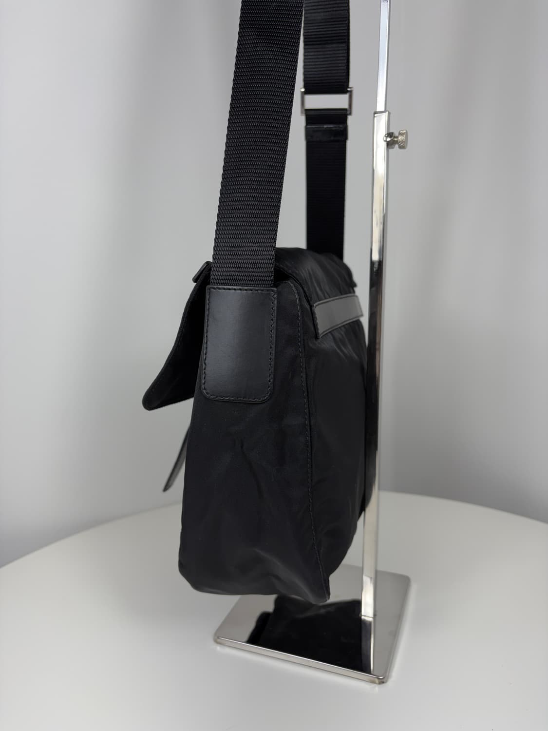 프라다 나일론 크로스백 메신저백 상품이미지3