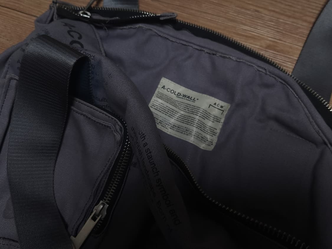 어콜드월 토트 스프레이 백 상품이미지3