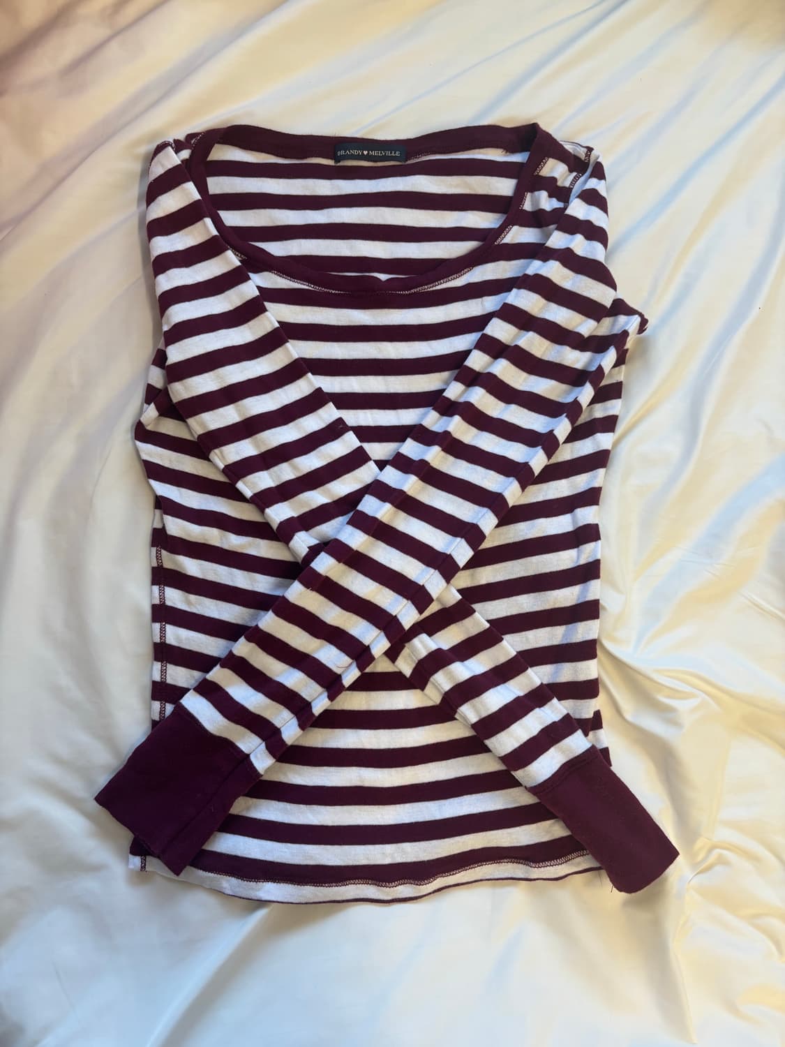 Brandy melville / 브랜디멜빌 스트라이프 롱슬리브 상품이미지1