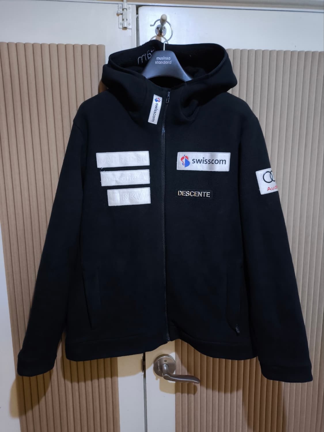 110 데상트 아우디팀 후리스 상품이미지1