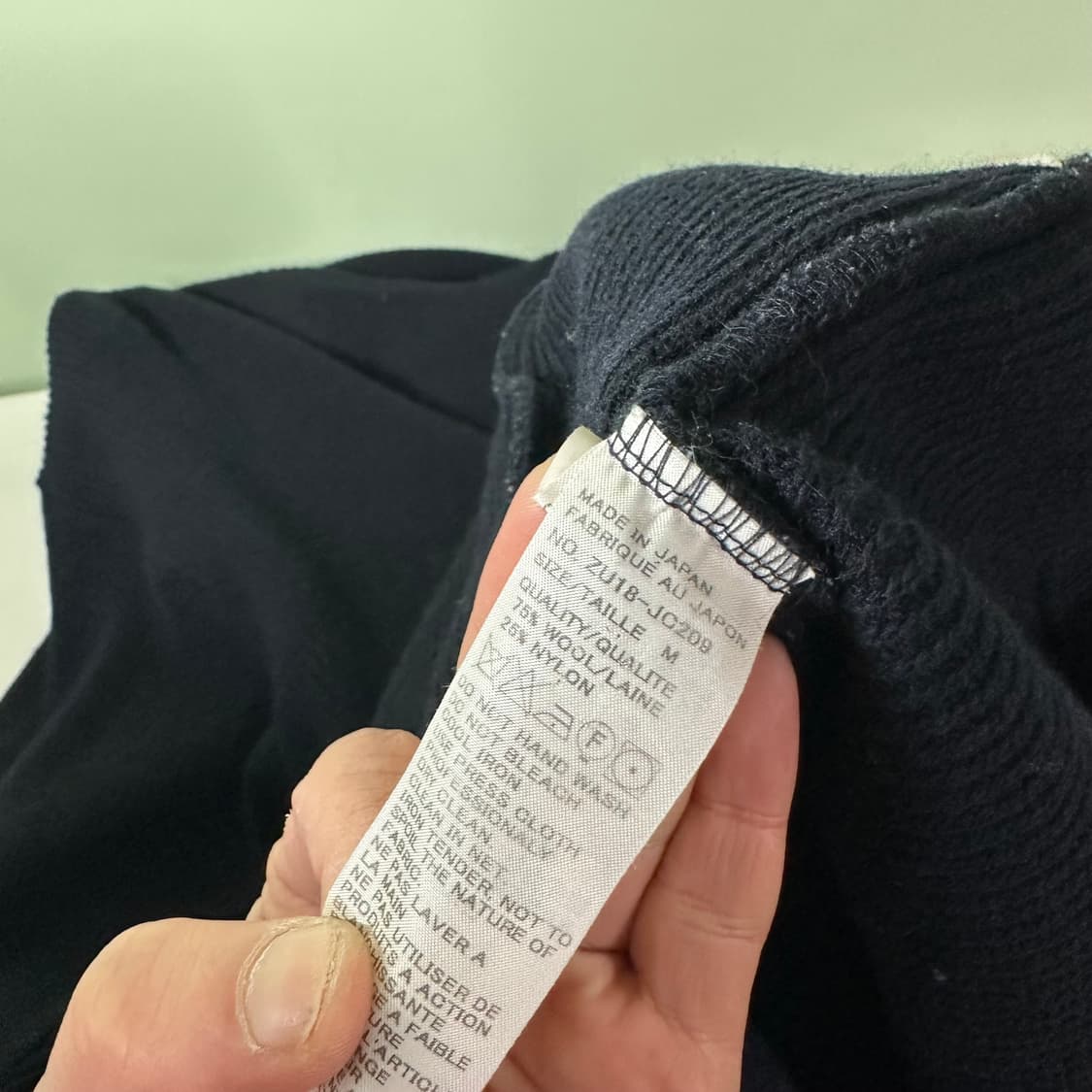 M ZUCCA 주카 다크네이비 루즈핏 rectangle카라 울 가디건 상품이미지7