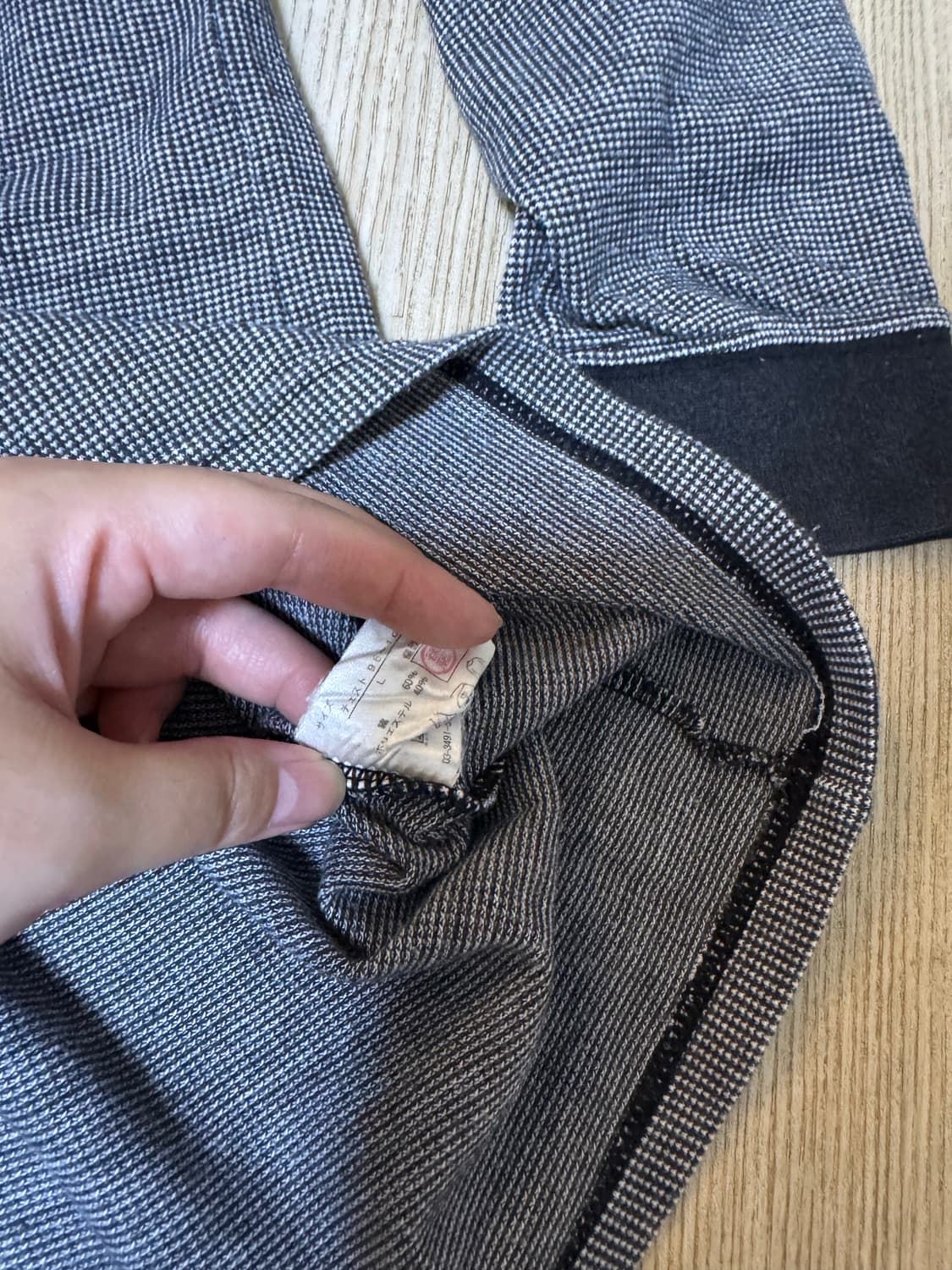 YSL 입생로랑 빈티지 버튼 긴팔티 상품이미지6