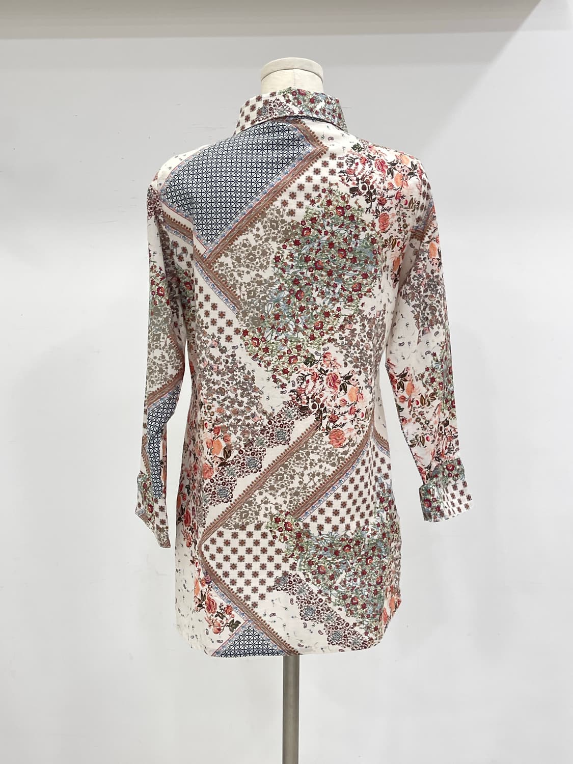 가이거 패치워크 롱 남방 상품이미지3