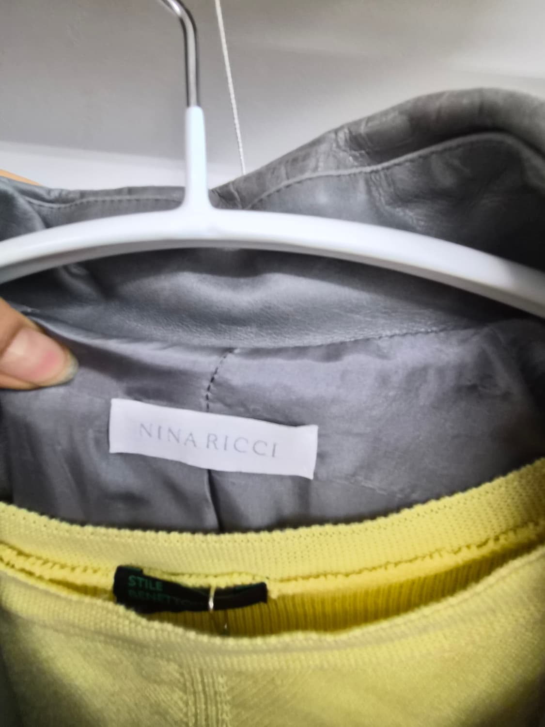 니나리치 가죽트리밍 셔링블루종 집업 상품이미지3