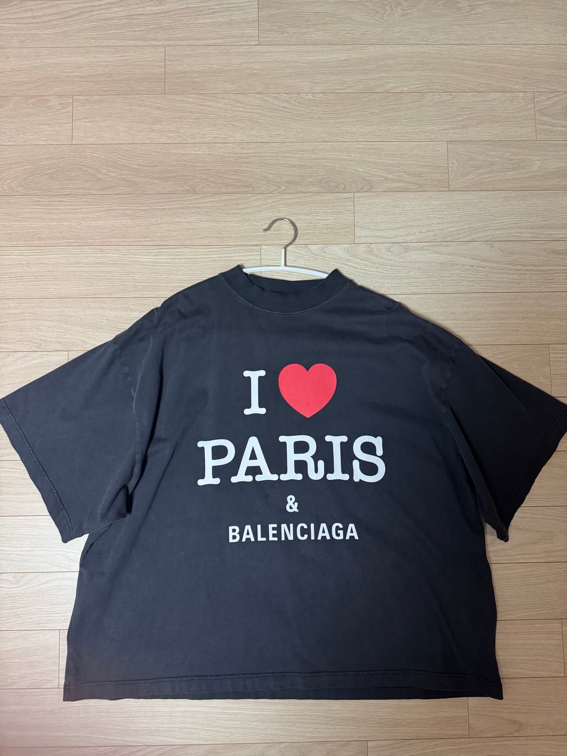 발렌시아가 티셔츠 3사이즈 상품이미지5