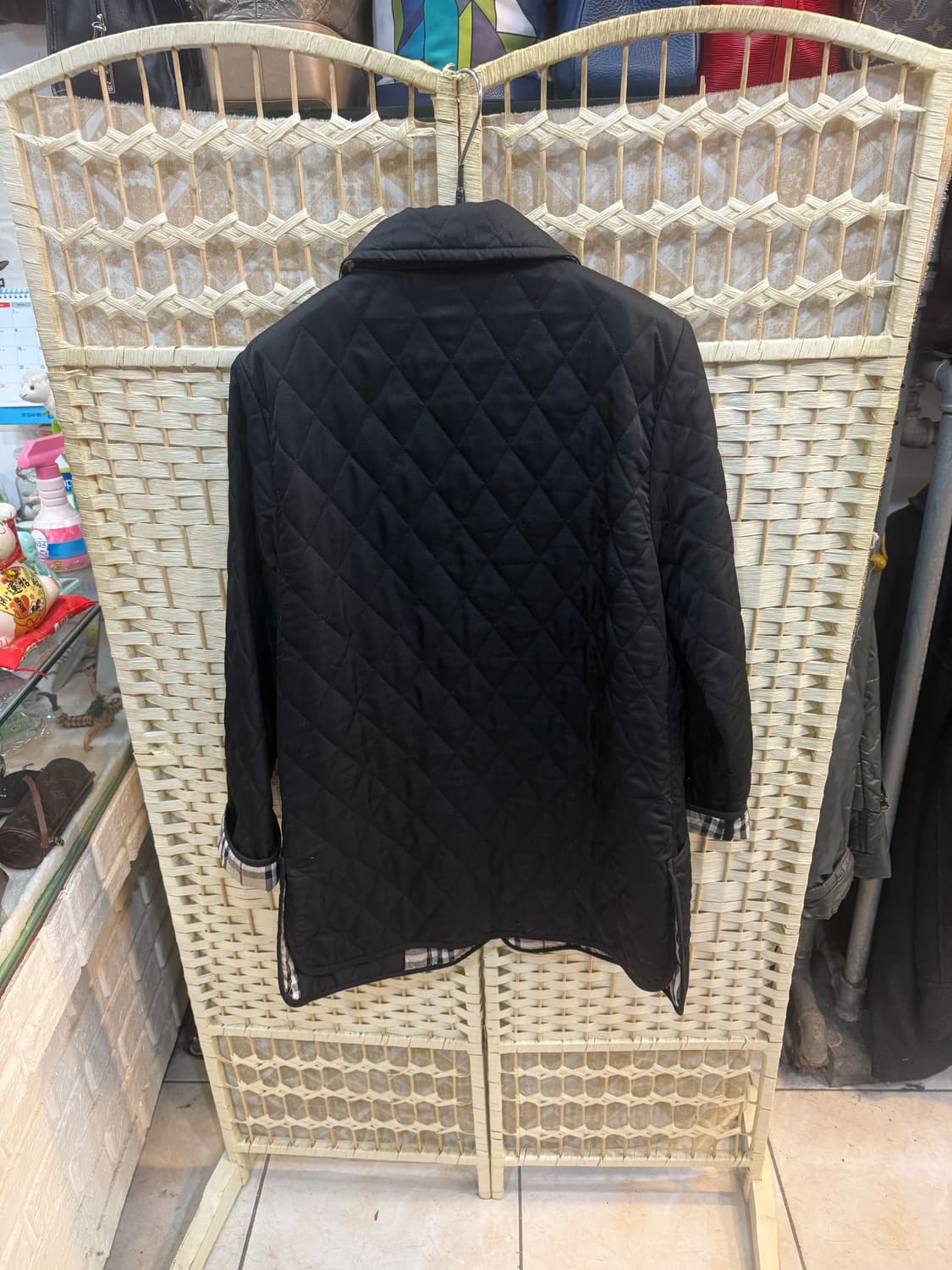 10/66-77 정품 버버리 누빔자켓 팝니다 상품이미지7