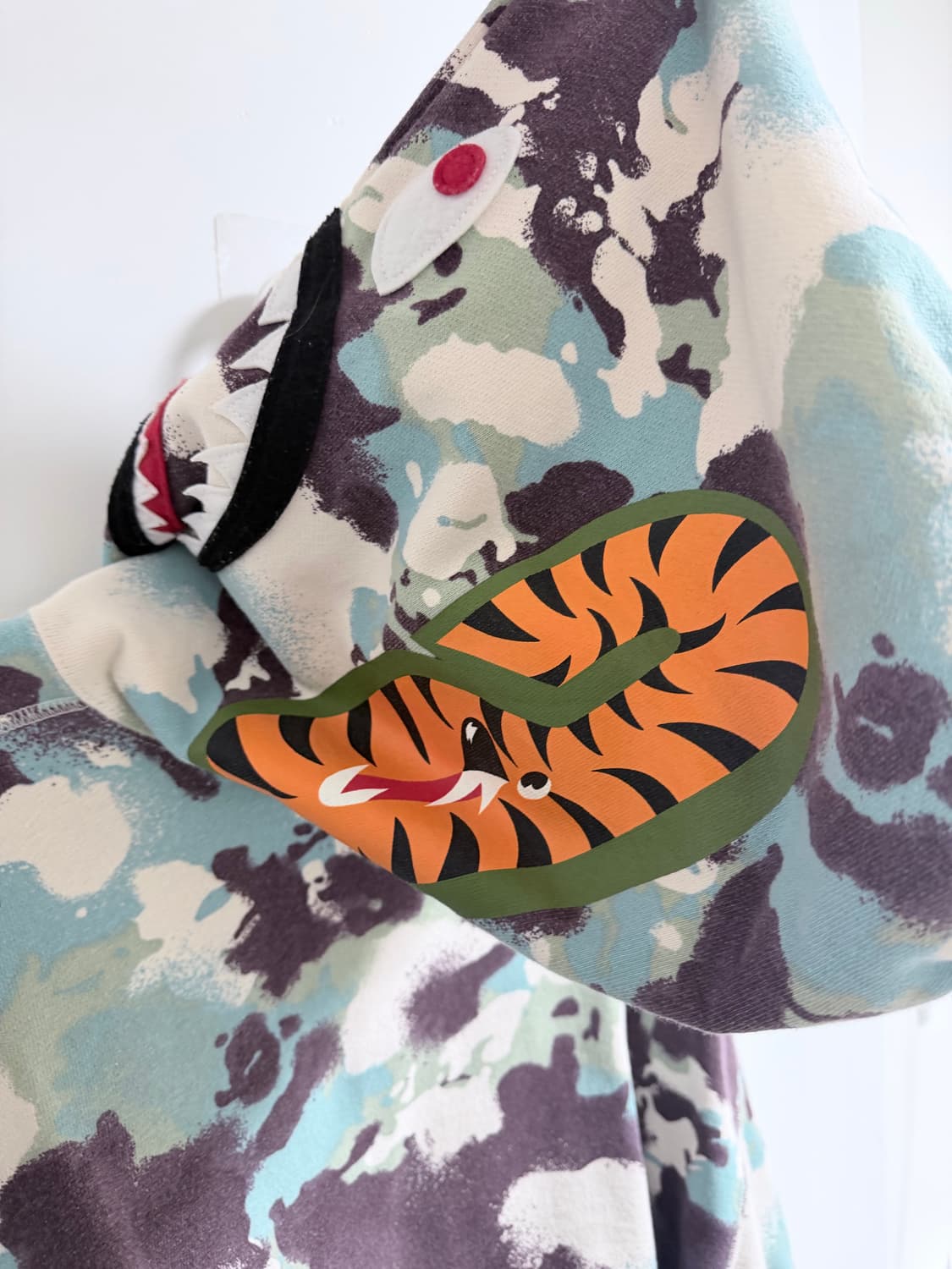 BAPE 베이프 맵 카모 샤크 릴렉스드 핏 풀 집 후드 멀티 상품이미지8